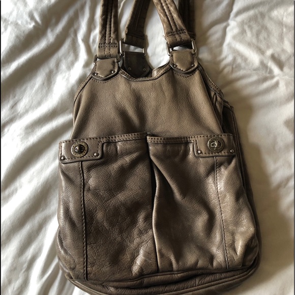 Marc By Marc Jacobs Handbags - Gray Marc by Marc Jacobs leather shoulder bag, lots of pockets, used condition